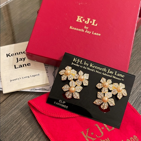 Kenneth Jay Lane Gold-tone and Pearl Floral Cluster Earrings - Picture 1 of 17